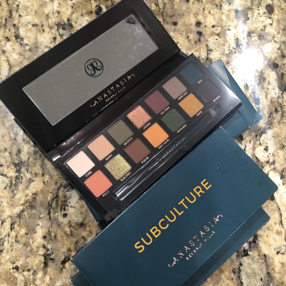 Anastasia Beverly Hills Other - Makeup